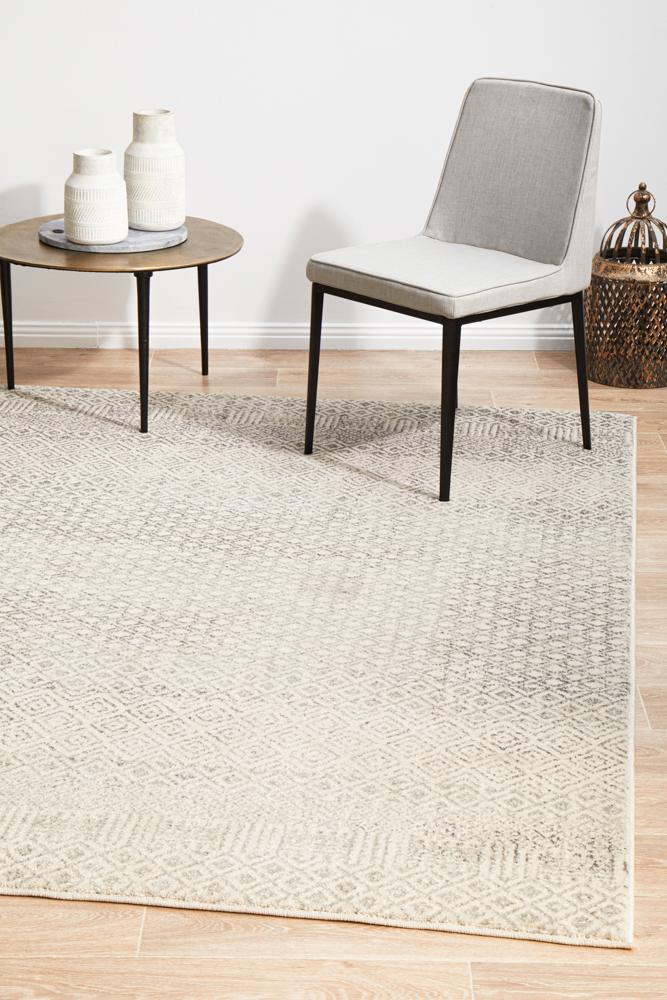 Evoke Diamond Grey Transitional Rug 400 x 300 CM