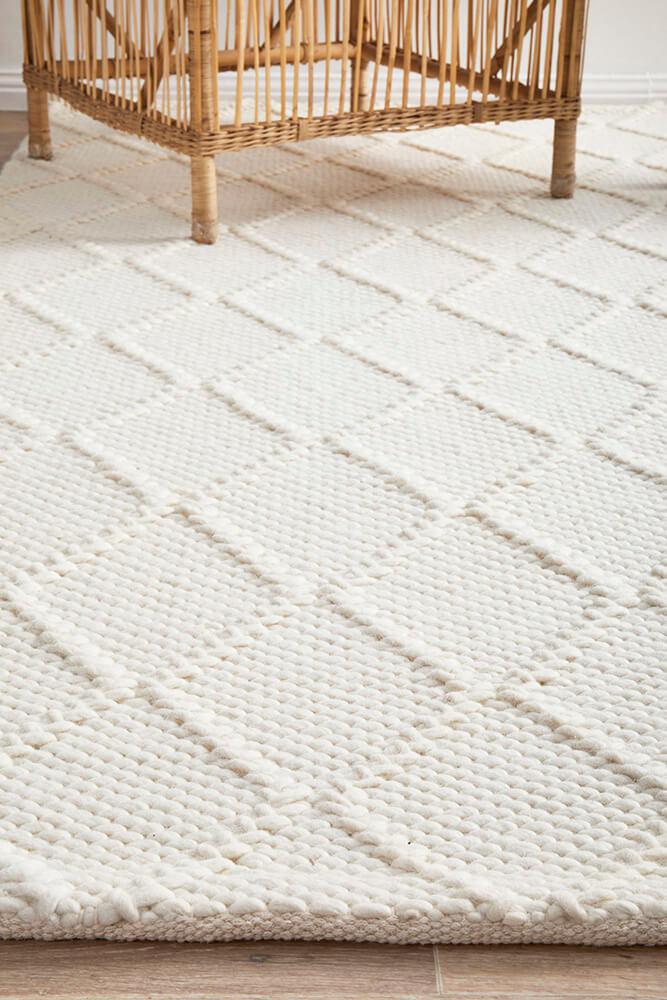 Huxley White Rug 320 x 230 CM